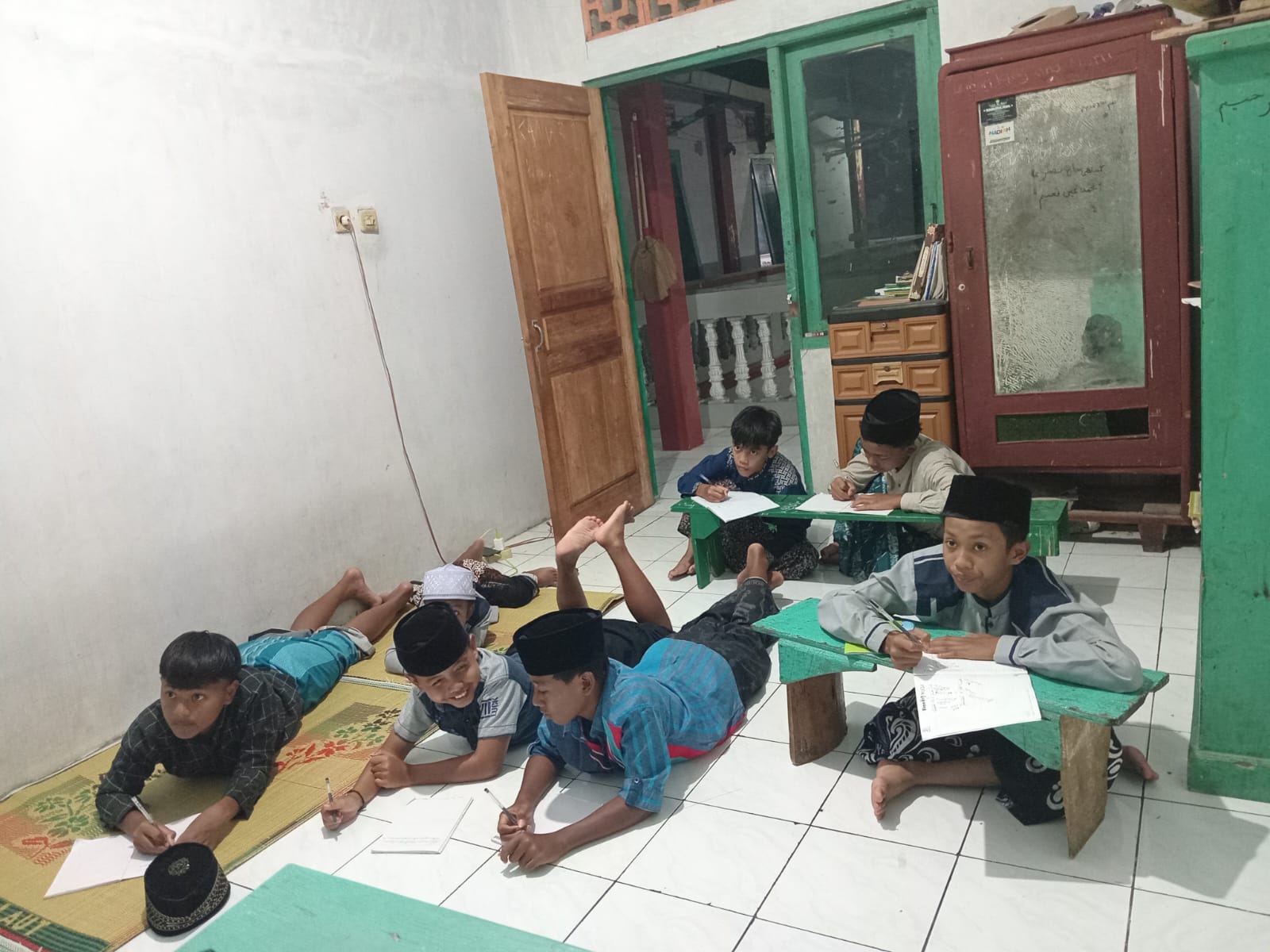 Melawan Sengkuni Digital: Pendidikan Islam di Tengah Politik Adu Domba