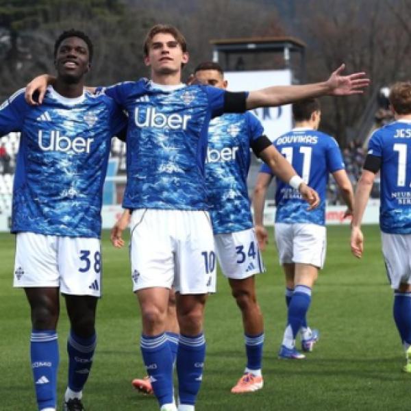 Como 1907 tim kuda hitam Serie A saat ini. (Foto: Getty Images/Marco Luzzani)   