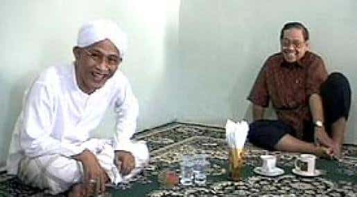 Saat Gus Mus Kursus Bahasa Prancis, Gus Dur Mendompleng