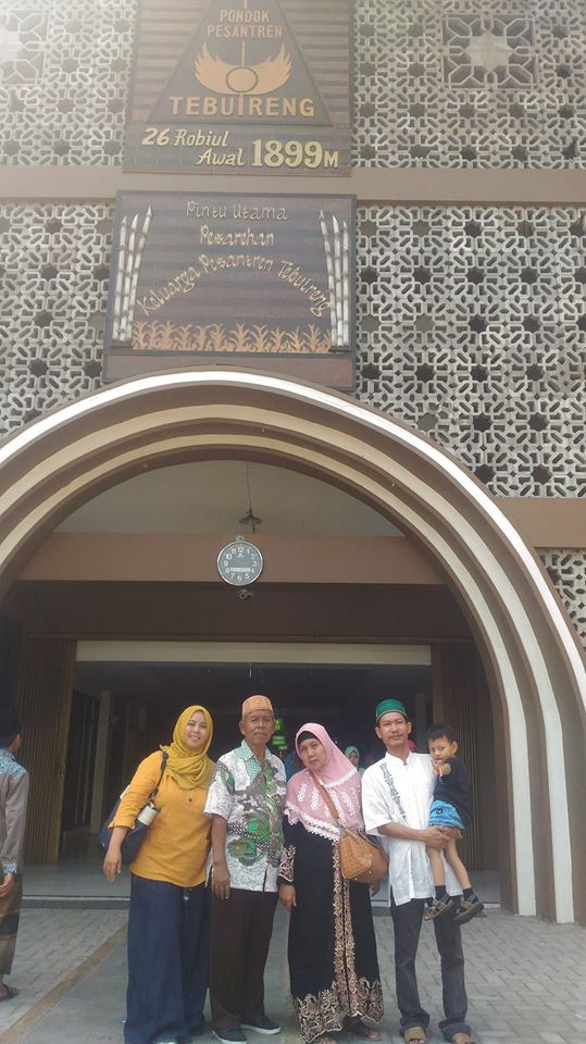 In Momeriam Bapak Mertua: Pria Mushalla alias Primus