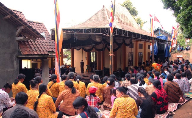 Membayangkan Agama di Era New Normal