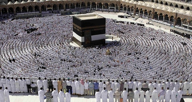 Mahasiswa Mengajari Kiai Zubair