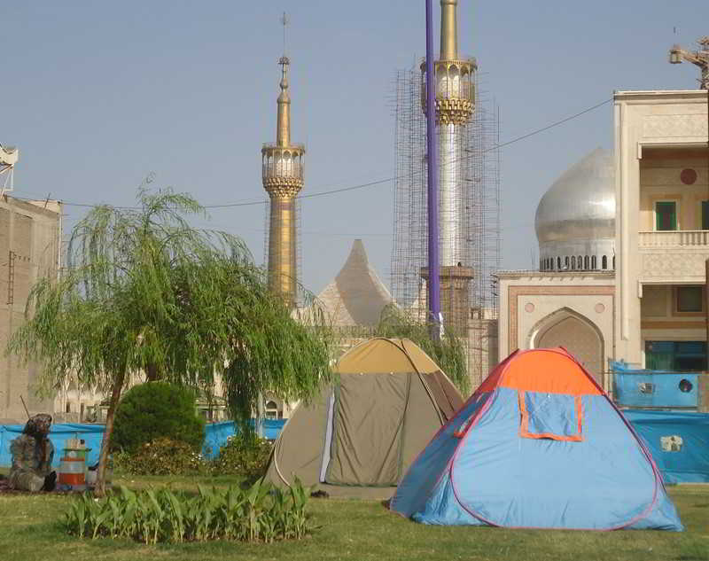 Tradisi Ziarah di Negeri Persia