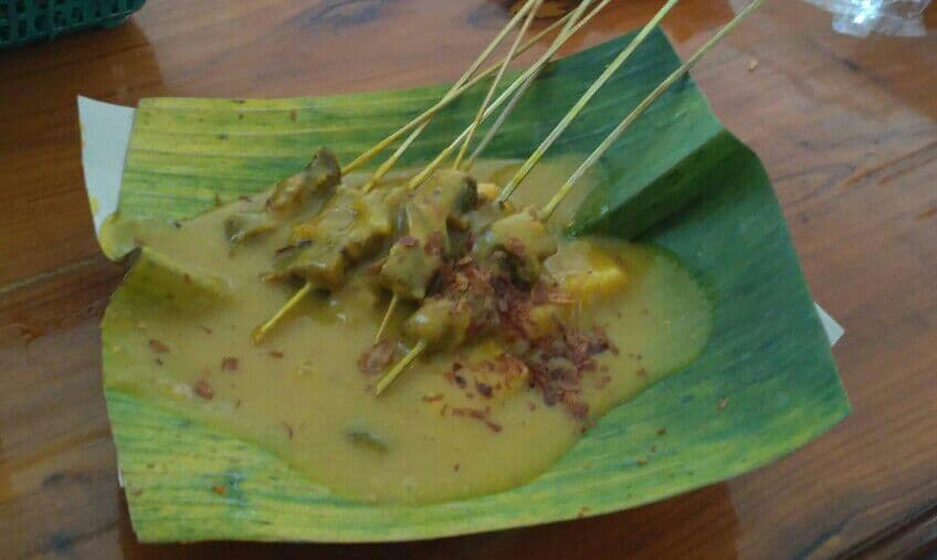 Pesan Buya Hamka di Warung Sate