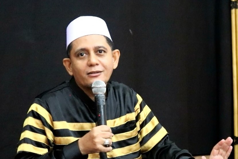 Sajian Khusus: Bahasa dan Sastra Pesantren