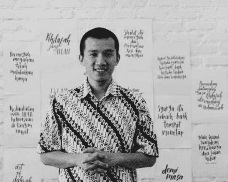 Mengukur Kedalaman Berbahasa Felix Siauw Imam Nawawi