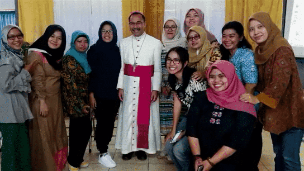 Larangan Keras Memaksa Liyan Atas Nama Apa Pun