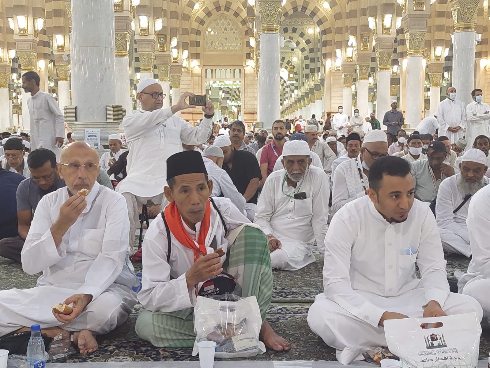 Ziarah yang Disilang Zaman: Haji, Kekhalifahan Utsmaniyah, dan Bayang-Bayang Imperium