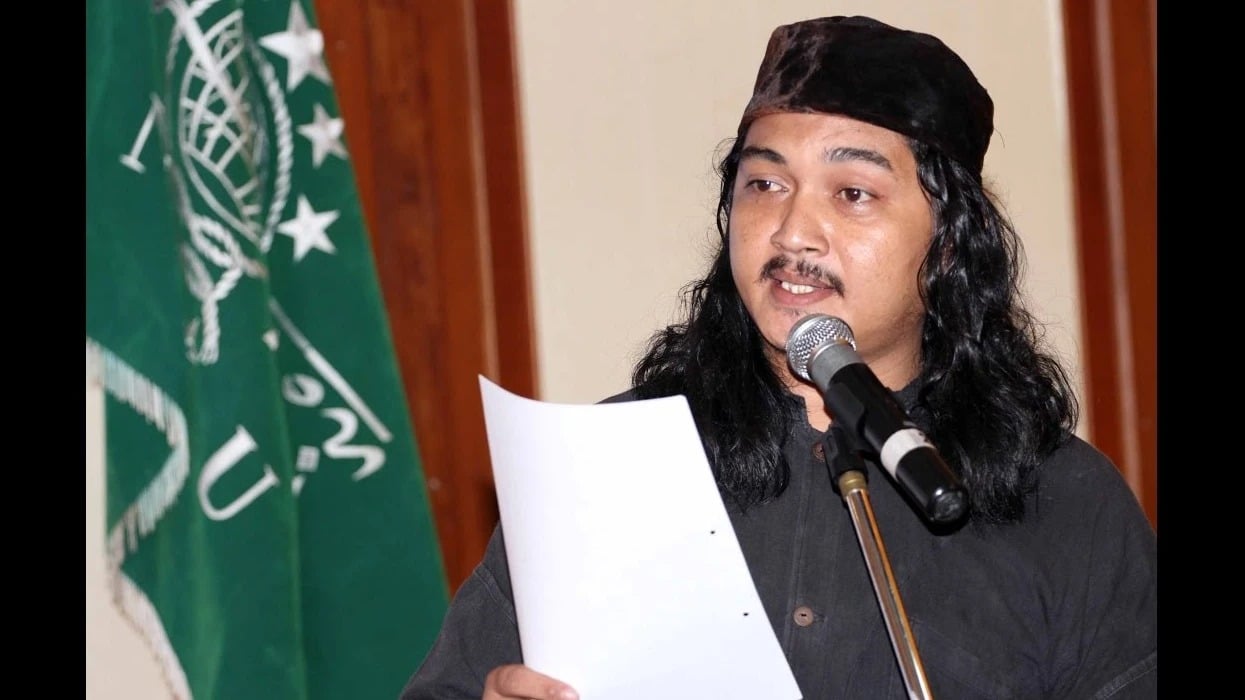 Ngangsu Kawruh dari Wong Dzolim: Obituari Abdullah Wong