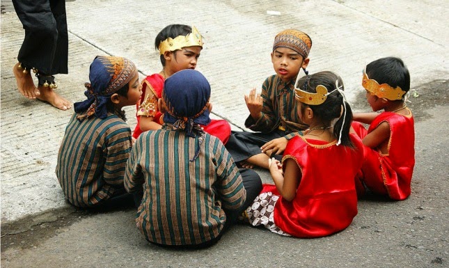 Memaknai Tembang "Sluku-sluku Bathok"