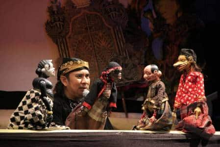 Wayang dan Suluk: Belajar Tasawuf dan Tafsir Bambang Ekalaya