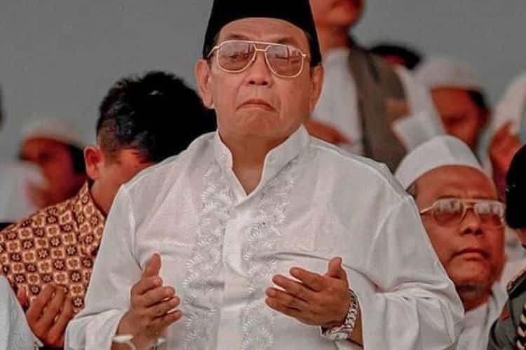 Santri Membaca Zaman (1): Kamera, Sastra, dan Fotografi