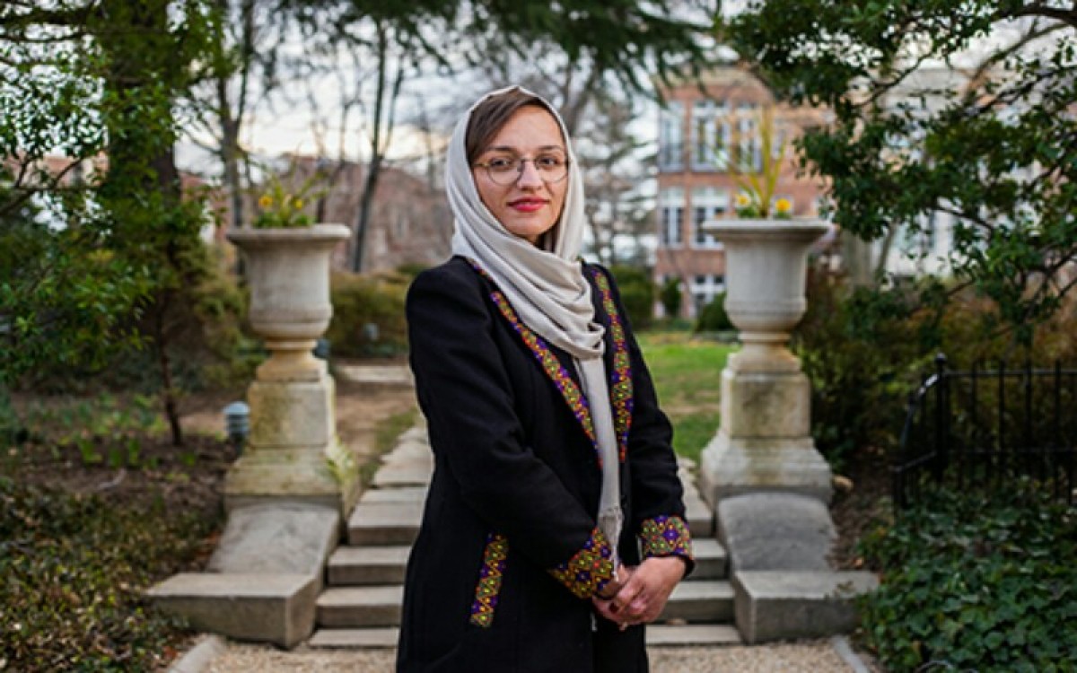 Zarifa Ghafari, Wali Kota Perempuan Pertama Afghanistan dan Perjuangan Melawan Patriarki