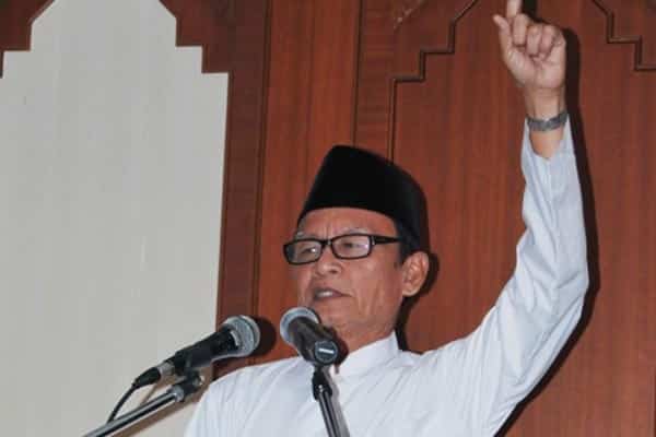 D. Zawawi Imron: Apa Perbedaan Syahadat Sunny dan Syiah?