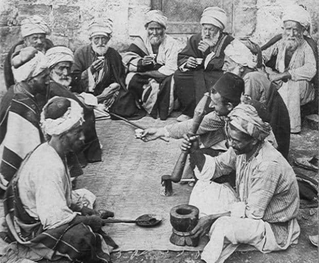 Membaca Sejarah Singkat Kopi