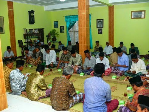 Menilik Tradisi Tahlilan 9 Hari di Madura