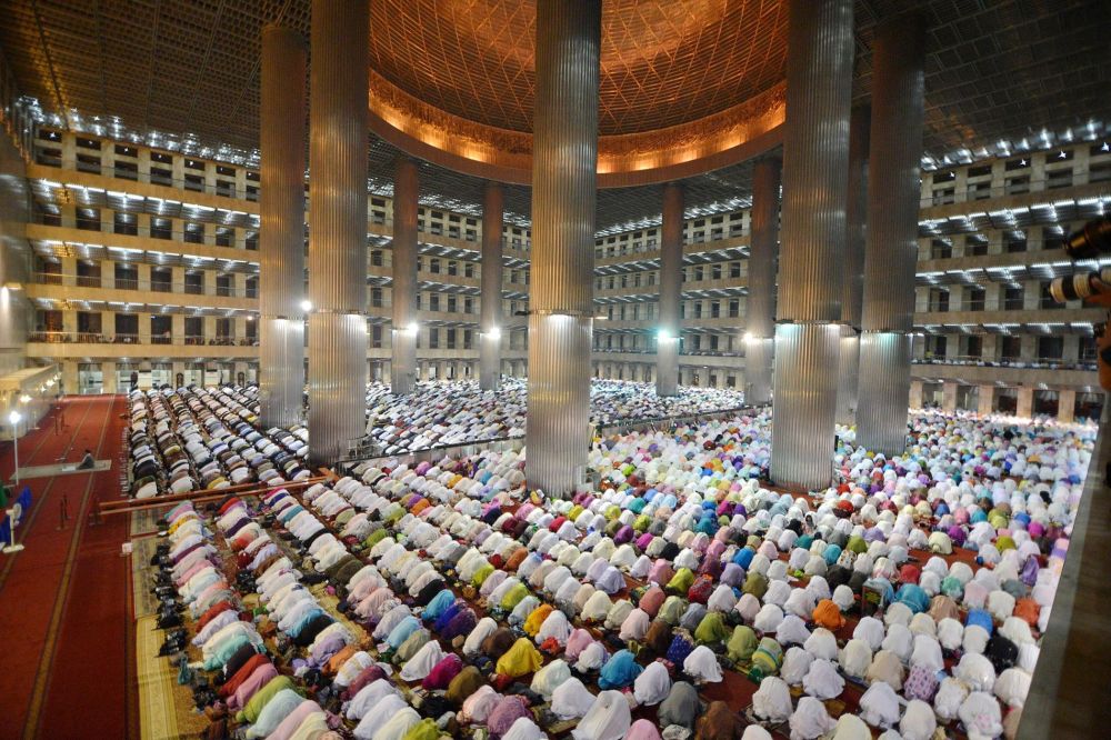 Islam Tanpa Kekerasan: Membaca Esai Gus Dur
