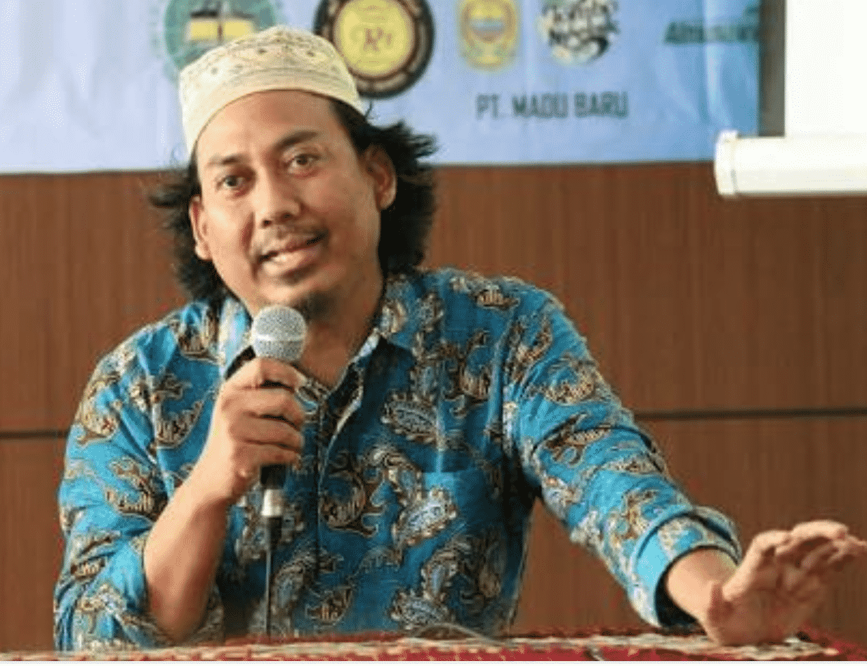 Aguk Irawan MN