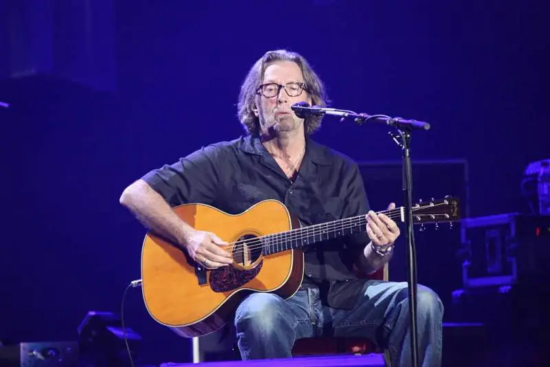 Eric Clapton nach COVID-Impfung: „Ich hätte mich von der Spritze fernhalten sollen“